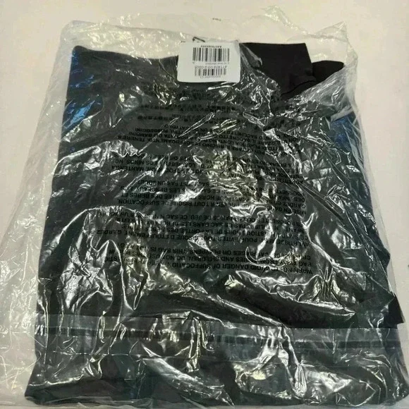 BRAND NEW In Bag Yeezy Gap Logo No Seam Men’s Tee Black Size XL